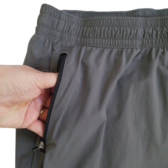 All in Motion Men’s Gray Stretch Woven 7" Athletic Shorts Size XL - Picture 3 of 7